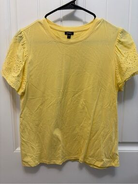 Express Women's Yellow Eyelet Sleeve Tee. Size Medium.